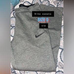 NIKE SWEATS , SIZE S
